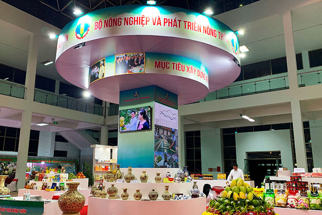 Foire agricole "One Commune One Product" (OCOP) 2020 à Lao Cai ảnh 1