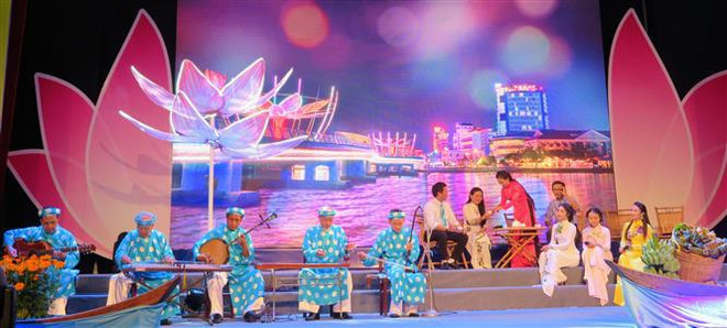 Promouvoir les valeurs historiques et artistiques du "don ca tai tu" ảnh 2 Promouvoir les valeurs historiques et artistiques du "don ca tai tu" ảnh 2