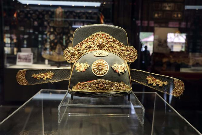 Réception à Thua Thien-Hue de deux antiquités datant de la dynastie des Nguyen ảnh 1 Réception à Thua Thien-Hue de deux antiquités datant de la dynastie des Nguyen ảnh 1