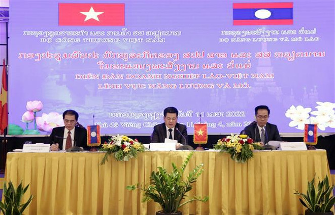Le Premier ministre lao apprécie les résultats de la coopération avec le Vietnam ảnh 2 Le Premier ministre lao apprécie les résultats de la coopération avec le Vietnam ảnh 2