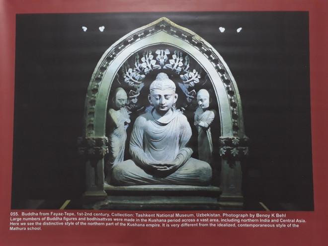 Une exposition de photos sur le patrimoine bouddhique s'ouvre à Hanoi ảnh 1