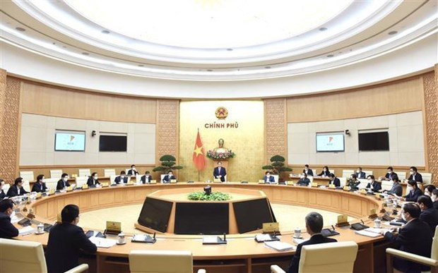 Le PM préside une réunion du gouvernement sur l’élaboration des lois ảnh 2