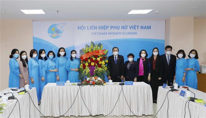 Le vice-président permanent de l’AN rend visite à l’Union des femmes du Vietnam ảnh 1 Le vice-président permanent de l’AN rend visite à l’Union des femmes du Vietnam ảnh 1
