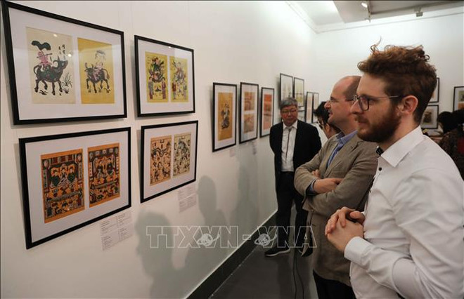 Ouverture de l’exposition sur les estampes populaires Dông Hô d’hier et d’aujourd’hui ảnh 1 Ouverture de l’exposition sur les estampes populaires Dông Hô d’hier et d’aujourd’hui ảnh 1