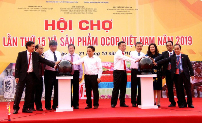 La foire de Hai Duong présente des produits d'artisanat OCOP ảnh 1