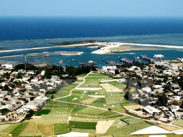 Hausse du nombre de visiteurs étrangers à Quang Ngai ảnh 1 Hausse du nombre de visiteurs étrangers à Quang Ngai ảnh 1