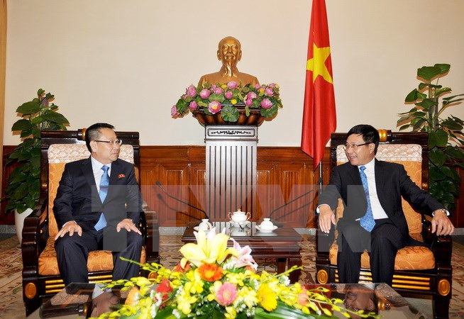 Le vice-Premier ministre Pham Binh Minh reçoit l'ambassadeur de RPDC ảnh 1 Le vice-Premier ministre Pham Binh Minh reçoit l'ambassadeur de RPDC ảnh 1