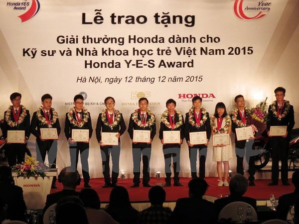 Des jeunes Vietnamiens reçoivent le prix Honda YES Award ảnh 1 Des jeunes Vietnamiens reçoivent le prix Honda YES Award ảnh 1