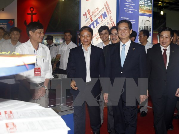 Exposition sur les réalisations du Vietnam depuis 70 ans ảnh 1 Exposition sur les réalisations du Vietnam depuis 70 ans ảnh 1
