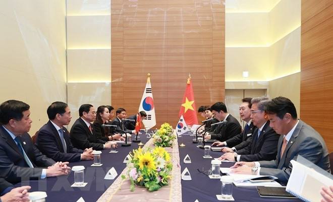 Le PM Pham Minh Chinh rencontre le président sud-coréen Yoon Suk-yeol ảnh 2 Le PM Pham Minh Chinh rencontre le président sud-coréen Yoon Suk-yeol ảnh 2