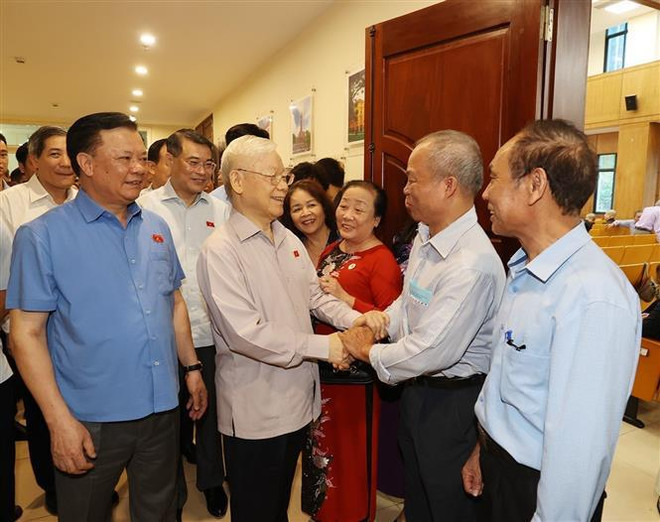 Le SG du PCV Nguyên Phu Trong à l’écoute des électeurs de Hanoi ảnh 1 Le SG du PCV Nguyên Phu Trong à l’écoute des électeurs de Hanoi ảnh 1