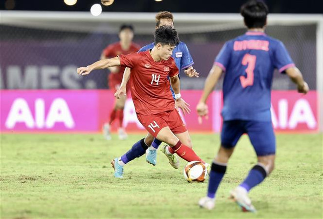 SEA Games : l’U22 du Vietnam rencontrera son adversaire indonésien en demi-finale de football ảnh 1