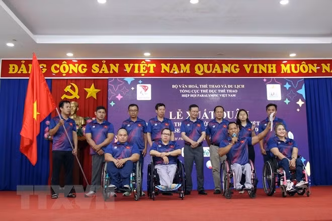 Cérémonie de départ de la délégation vietnamienne pour les ASEAN Para Games 12 ảnh 1