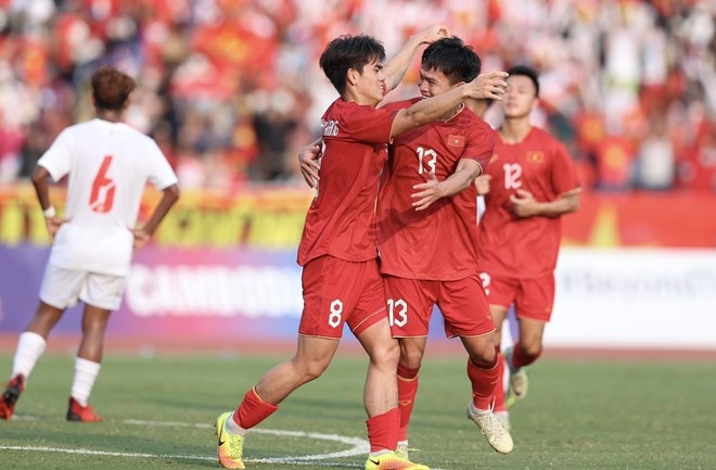 SEA Games 32 : le Vietnam remporte la médaille de bronze en football masculin ảnh 1 SEA Games 32 : le Vietnam remporte la médaille de bronze en football masculin ảnh 1