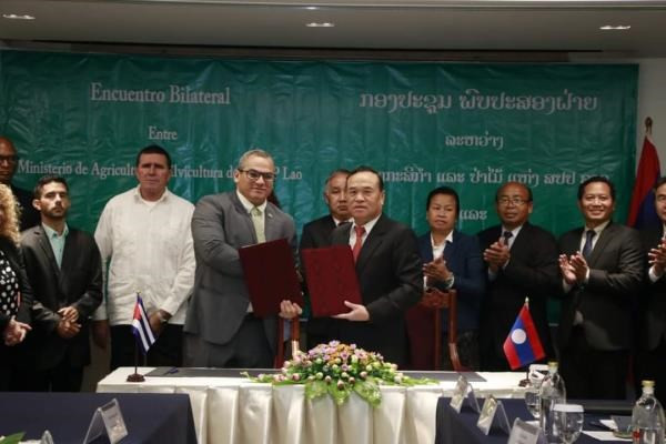 Le Laos et Cuba renforcent leur coopération agricole ảnh 1 Le Laos et Cuba renforcent leur coopération agricole ảnh 1