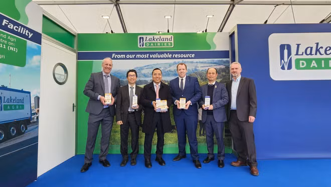 Promotion de la coopération multiforme Vietnam-Irlande du Nord ảnh 2