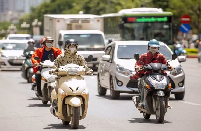 Une forte canicule sévit dans le Nord du Vietnam ảnh 1