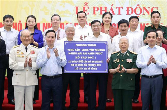 Le président lance un programme d'aide au logement pour les pauvres de Dien Bien ảnh 1 Le président lance un programme d'aide au logement pour les pauvres de Dien Bien ảnh 1