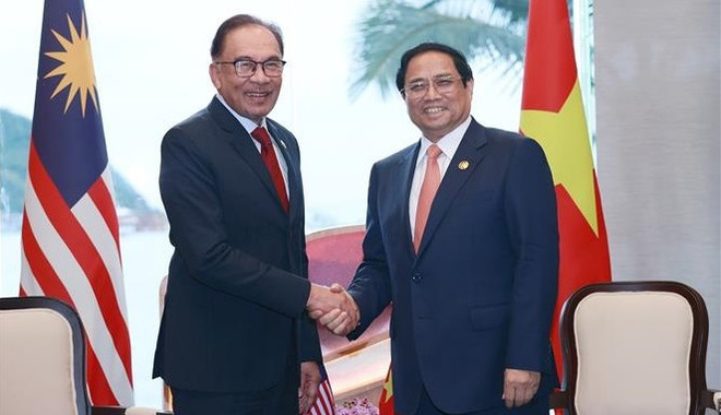 ASEAN : le PM Pham Minh Chinh rencontre son homologue malaisien ảnh 1 ASEAN : le PM Pham Minh Chinh rencontre son homologue malaisien ảnh 1