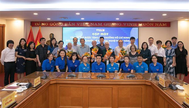 Œuvres photographiques excellentes : bien inestimable de la presse révolutionnaire vietnamienne ảnh 4 Œuvres photographiques excellentes : bien inestimable de la presse révolutionnaire vietnamienne ảnh 4