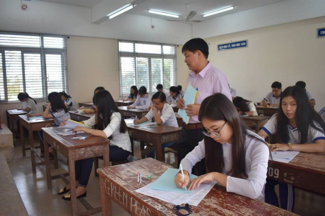 Première journée des épreuves du baccalauréat 2017 ảnh 1 Première journée des épreuves du baccalauréat 2017 ảnh 1