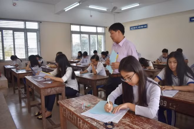 Première journée des épreuves du baccalauréat 2017 ảnh 1