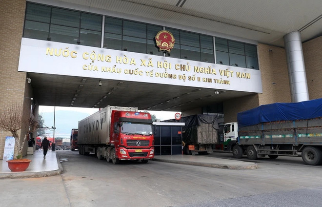 Exportation de plus de 225 tonnes de durian via la frontière de Lao Cai ảnh 1 Exportation de plus de 225 tonnes de durian via la frontière de Lao Cai ảnh 1