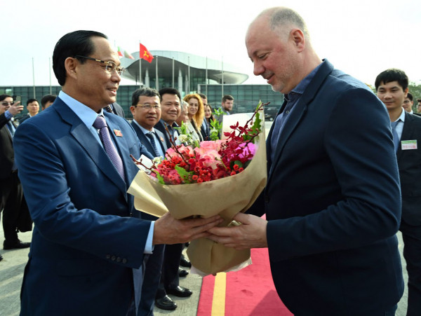 Le président de l'AN bulgare termine avec succès sa visite officielle au Vietnam ảnh 1 Le président de l'AN bulgare termine avec succès sa visite officielle au Vietnam ảnh 1