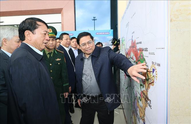 Le PM appelle à envisager la construction d'une zone économique frontalière à Cao Bang ảnh 1 Le PM appelle à envisager la construction d'une zone économique frontalière à Cao Bang ảnh 1