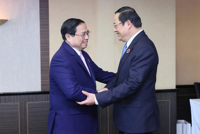 La visite du PM lao au Vietnam créera un nouvel élan pour les relations bilatérales ảnh 1 La visite du PM lao au Vietnam créera un nouvel élan pour les relations bilatérales ảnh 1