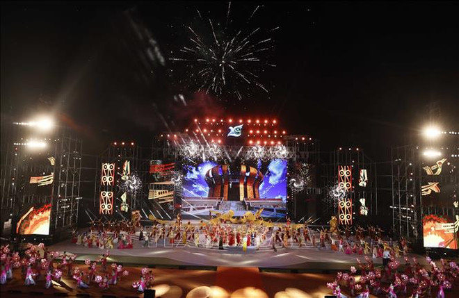 Le président Vo Van Thuong veut faire de Cân Tho une ville moderne et riche d’identité du delta du Mékong ảnh 3 Le président Vo Van Thuong veut faire de Cân Tho une ville moderne et riche d’identité du delta du Mékong ảnh 3