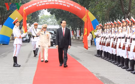 Le bataillon de police chargé de missions spéciales N°1 fête ses 20 ans ảnh 1