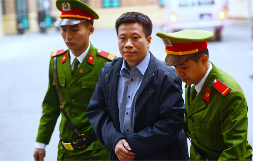 La justice restitue le dossier de l’affaire de l’ex-président d’OceanBank ảnh 1 La justice restitue le dossier de l’affaire de l’ex-président d’OceanBank ảnh 1