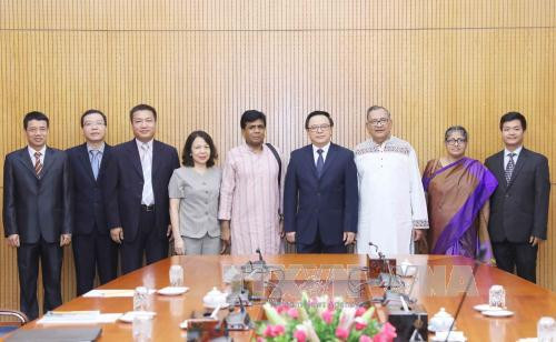 Promotion de la coopération entre les partis communistes vietnamien et bangladais ảnh 1 Promotion de la coopération entre les partis communistes vietnamien et bangladais ảnh 1