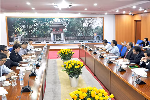 La Banque mondiale aide le Vietnam dans la réforme du système fiscal ảnh 1