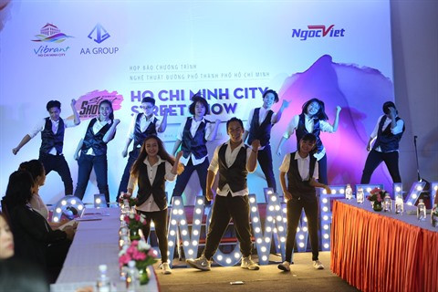 Hô Chi Minh-Ville attire les touristes par les arts de la rue ảnh 1 Hô Chi Minh-Ville attire les touristes par les arts de la rue ảnh 1
