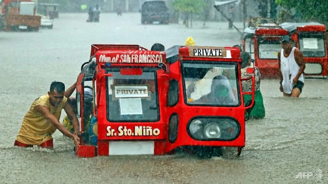 Les Philippines évacuent près de 10.000 personnes à cause d’intempéries ảnh 1 Les Philippines évacuent près de 10.000 personnes à cause d’intempéries ảnh 1