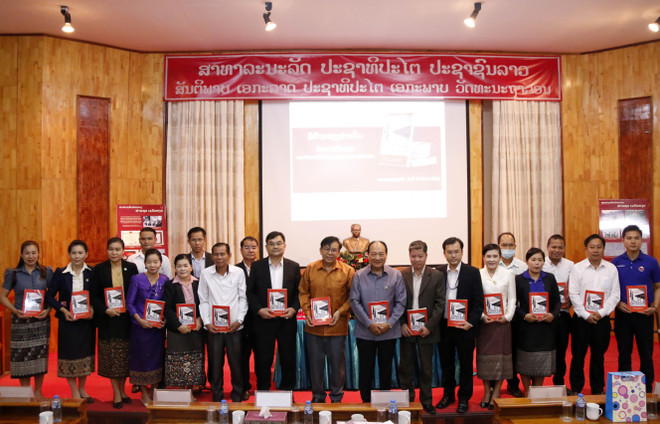 Publication d’un livre sur Le Van Hien, premier ambassadeur du Vietnam au Laos ảnh 2 Publication d’un livre sur Le Van Hien, premier ambassadeur du Vietnam au Laos ảnh 2