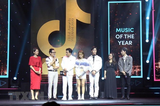 La chaîne anti-fausses nouvelles Factcheckvn remporte le prix TikTok Awards Vietnam 2020 ảnh 3 La chaîne anti-fausses nouvelles Factcheckvn remporte le prix TikTok Awards Vietnam 2020 ảnh 3