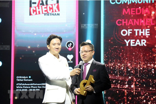 La chaîne anti-fausses nouvelles Factcheckvn remporte le prix TikTok Awards Vietnam 2020 ảnh 2 La chaîne anti-fausses nouvelles Factcheckvn remporte le prix TikTok Awards Vietnam 2020 ảnh 2
