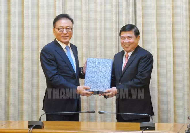 Ho Chi Minh-Ville promeut ses relations économiques avec Busan ảnh 1