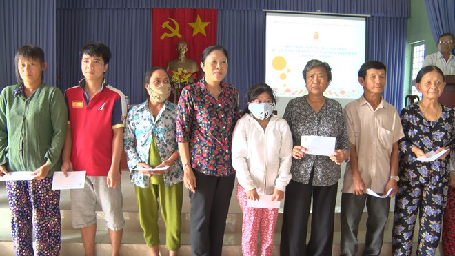 Aide pour les victime de l'agent orange/dioxine à Tien Giang ảnh 1 Aide pour les victime de l'agent orange/dioxine à Tien Giang ảnh 1