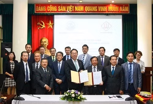 Vietnam et Japon renforcent leur coopération dans le tourisme ảnh 1 Vietnam et Japon renforcent leur coopération dans le tourisme ảnh 1