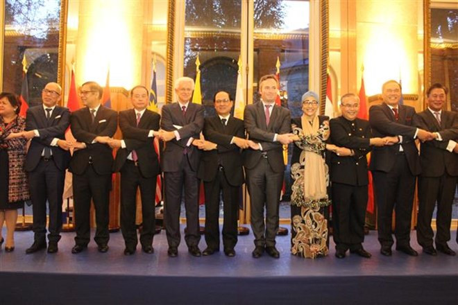 Célébration du 50e anniversaire de l’ASEAN à Paris ảnh 1 Célébration du 50e anniversaire de l’ASEAN à Paris ảnh 1