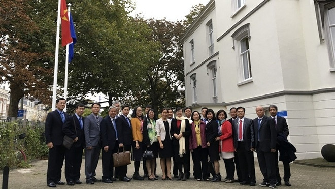 Une délégation de HCM-Ville en visite de travail aux Pays-Bas ảnh 1 Une délégation de HCM-Ville en visite de travail aux Pays-Bas ảnh 1