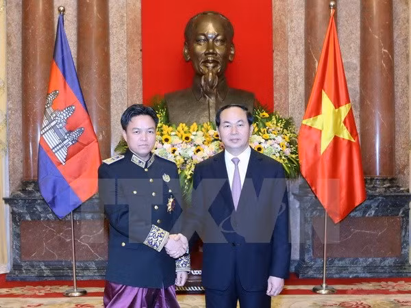 Tran Dai Quang reçoit de nouveaux ambassadeurs ảnh 4