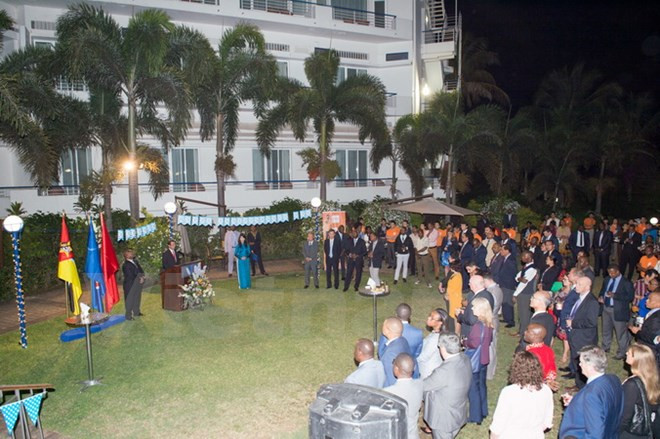 Célébration de la Fête nationale en Allemagne, au Mexique et au Mozambique ảnh 2 Célébration de la Fête nationale en Allemagne, au Mexique et au Mozambique ảnh 2