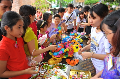 De la capitale aux régions montagneuses, la Fête de la mi-automne est partout ảnh 1 De la capitale aux régions montagneuses, la Fête de la mi-automne est partout ảnh 1