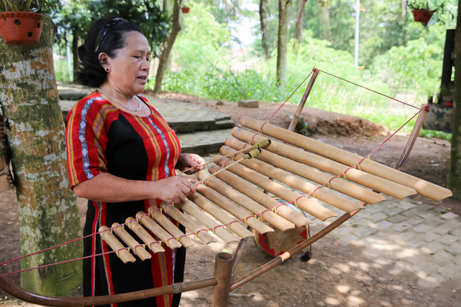 Des instruments de musique typiques des ethnies minoritaire du Tây Nguyên ảnh 2 Des instruments de musique typiques des ethnies minoritaire du Tây Nguyên ảnh 2