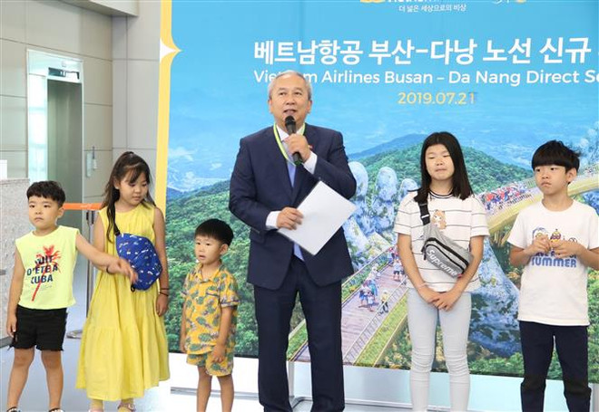 Vietnam Airlines lance la ligne aérienne directe Busan (République de Corée)-Da Nang ảnh 1 Vietnam Airlines lance la ligne aérienne directe Busan (République de Corée)-Da Nang ảnh 1